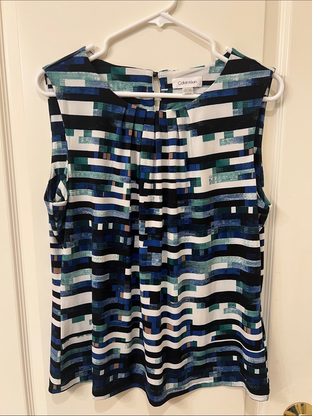 Calvin Klein Navy, White & Teal Geometric Sleeveless Camisole